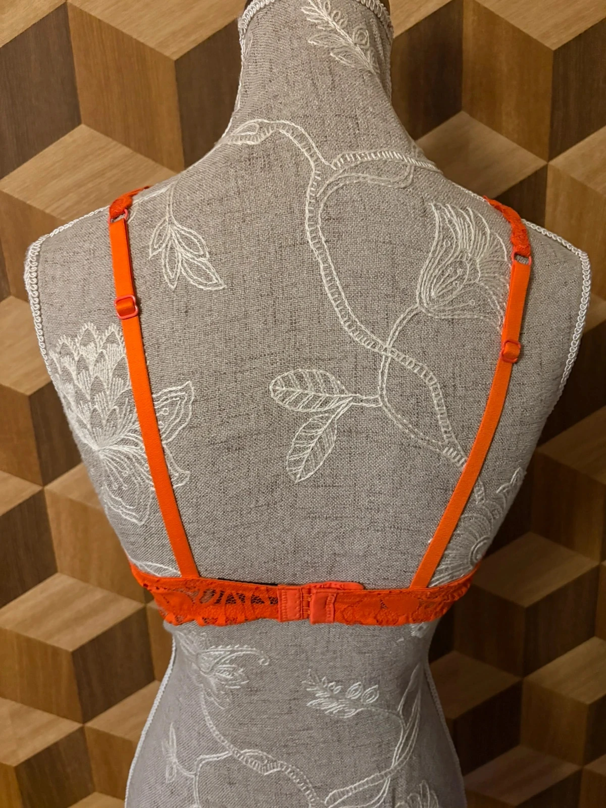 Sujetaador de encaje naranja – photo 2
